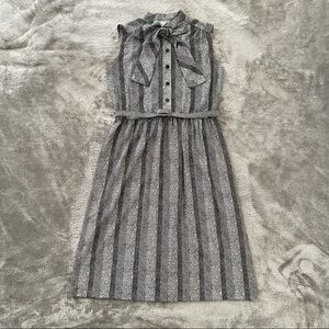 Vintage Lady Carol Petites of New York Sleeveless Striped Neck Tie Secretary